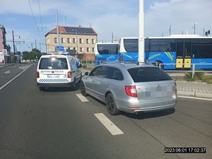 Řidiči nedbali zákazu vjezdu v Šumavské ulici